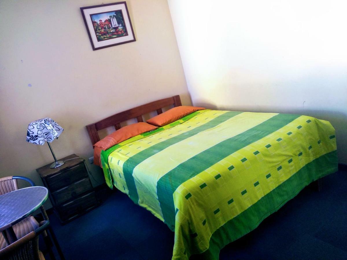 Casa Blanca Hospedaje Huamancaca Екстер'єр фото