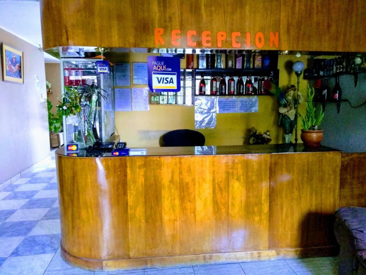 Casa Blanca Hospedaje Huamancaca Екстер'єр фото