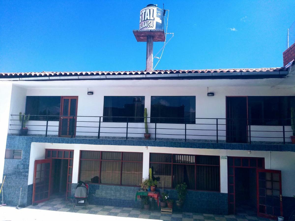 Casa Blanca Hospedaje Huamancaca Екстер'єр фото