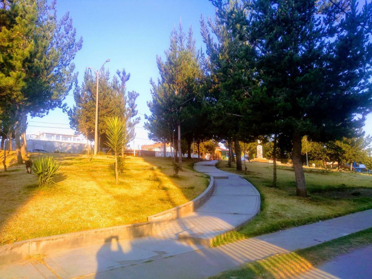 Casa Blanca Hospedaje Huamancaca Екстер'єр фото