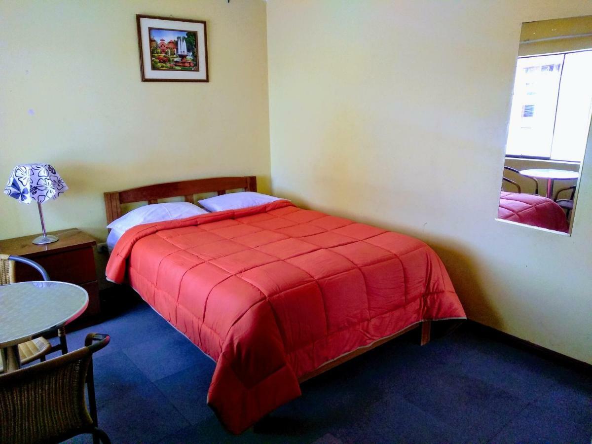 Casa Blanca Hospedaje Huamancaca Номер фото