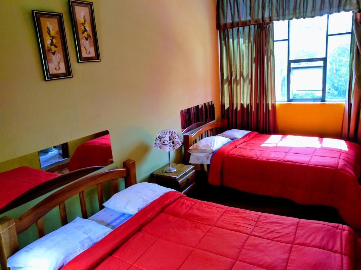 Casa Blanca Hospedaje Huamancaca Екстер'єр фото
