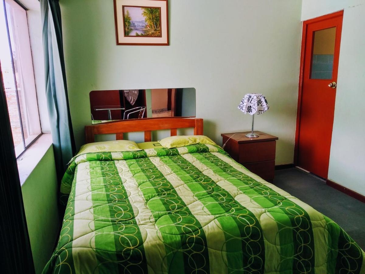 Casa Blanca Hospedaje Huamancaca Екстер'єр фото