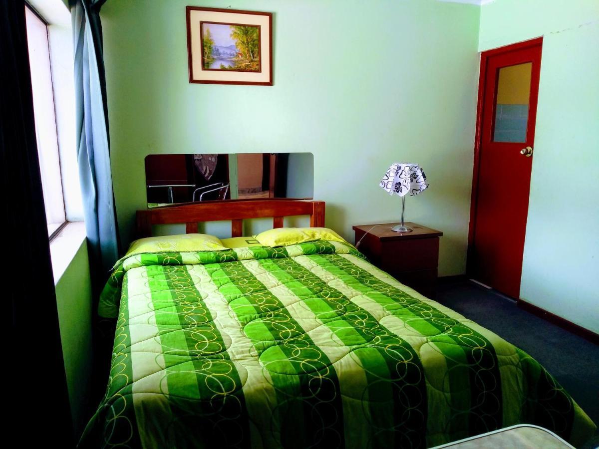 Casa Blanca Hospedaje Huamancaca Екстер'єр фото